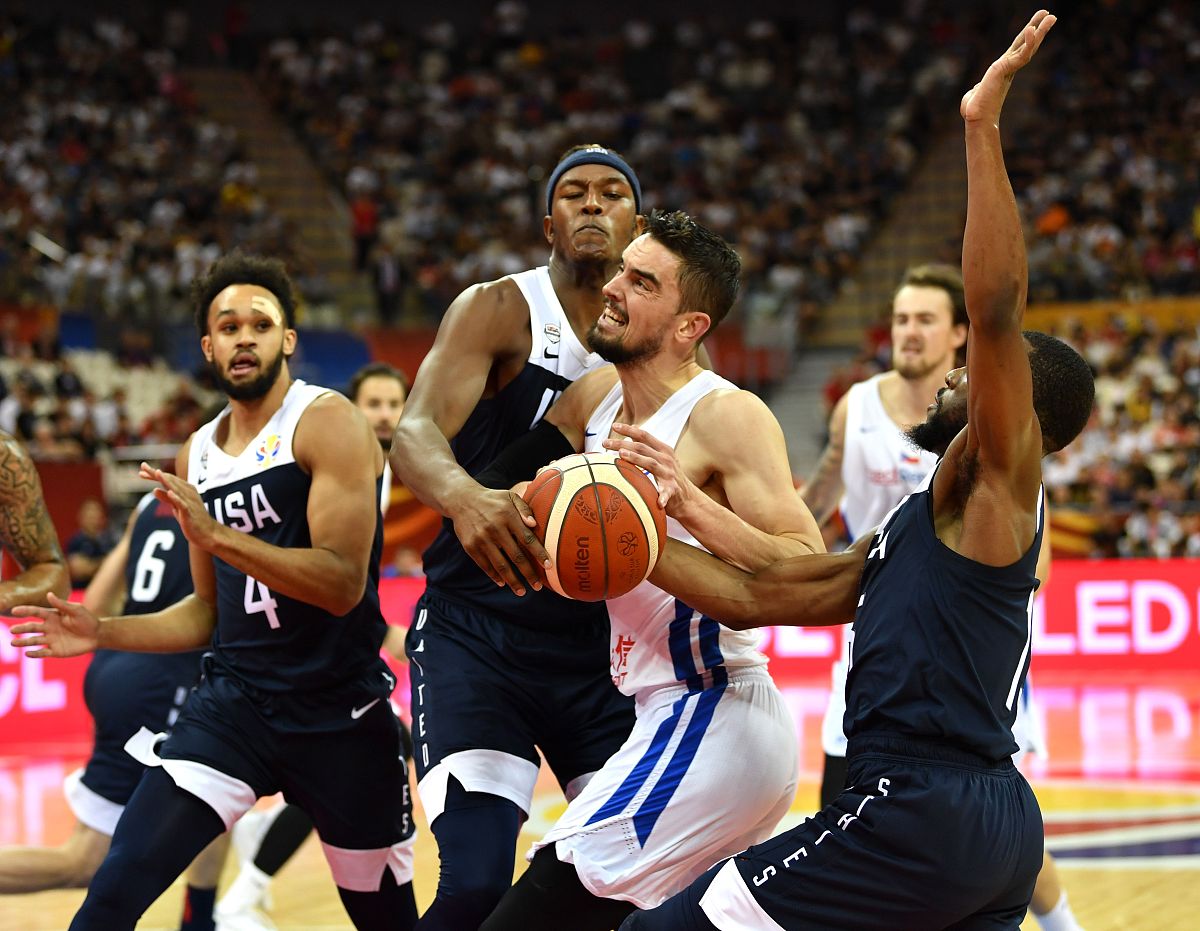 南宫体育包含清晨欧篮联传出新动向,明尼苏达森林狼队长鼓劲,管理层表态:球迷炸锅,纪律约束更严格的词条