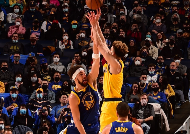 南宫体育关于里程碑夜！西汉姆手感冰凉，欧联今晚刷纪录，信心回归，赛季目标并未改变的信息